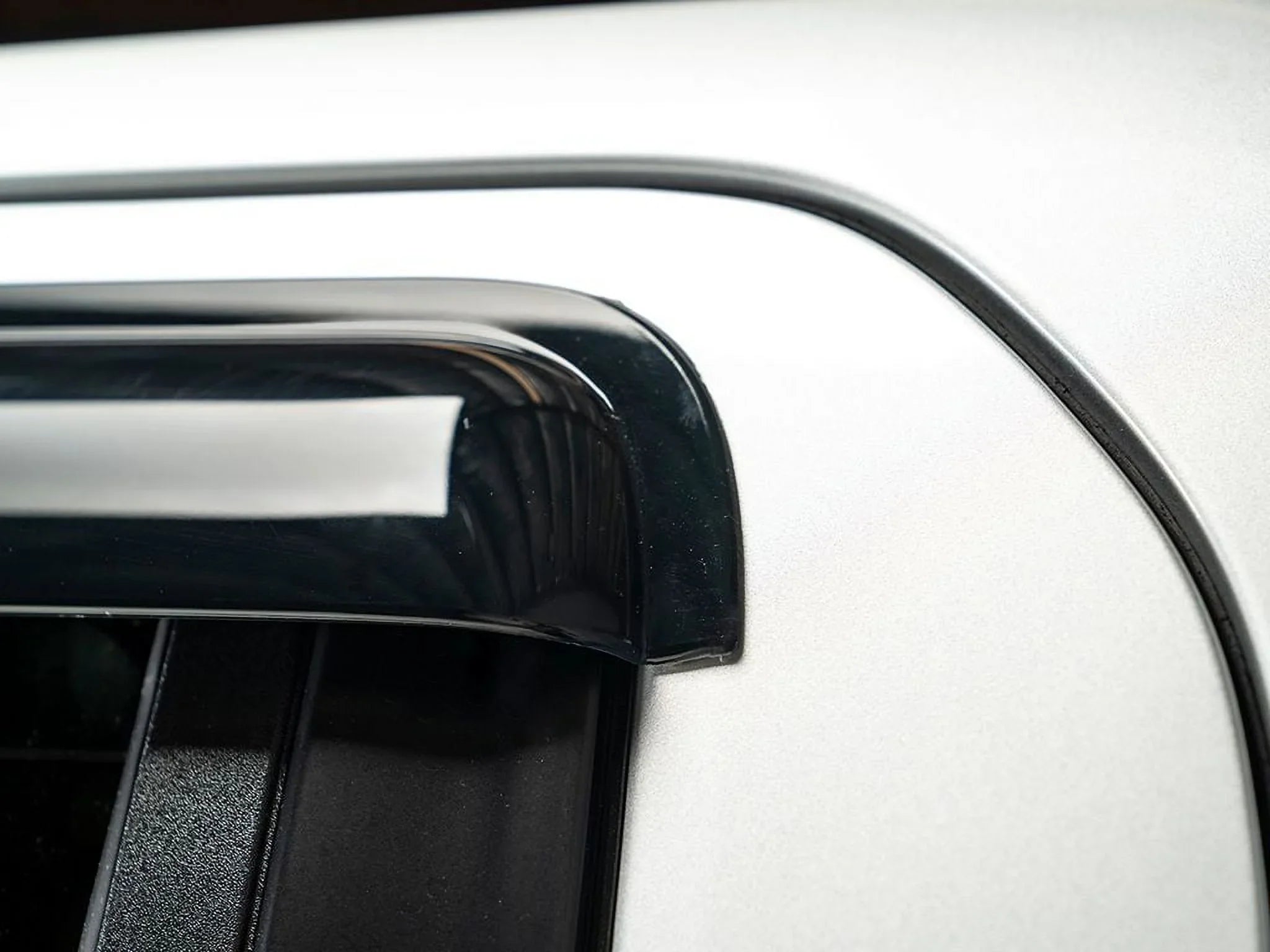 Auto Ventshade (AVS) by RealTruck Ventvisor Deflector 4 Pc.; Smoke Fitting With 2016 Toyota 4Runner