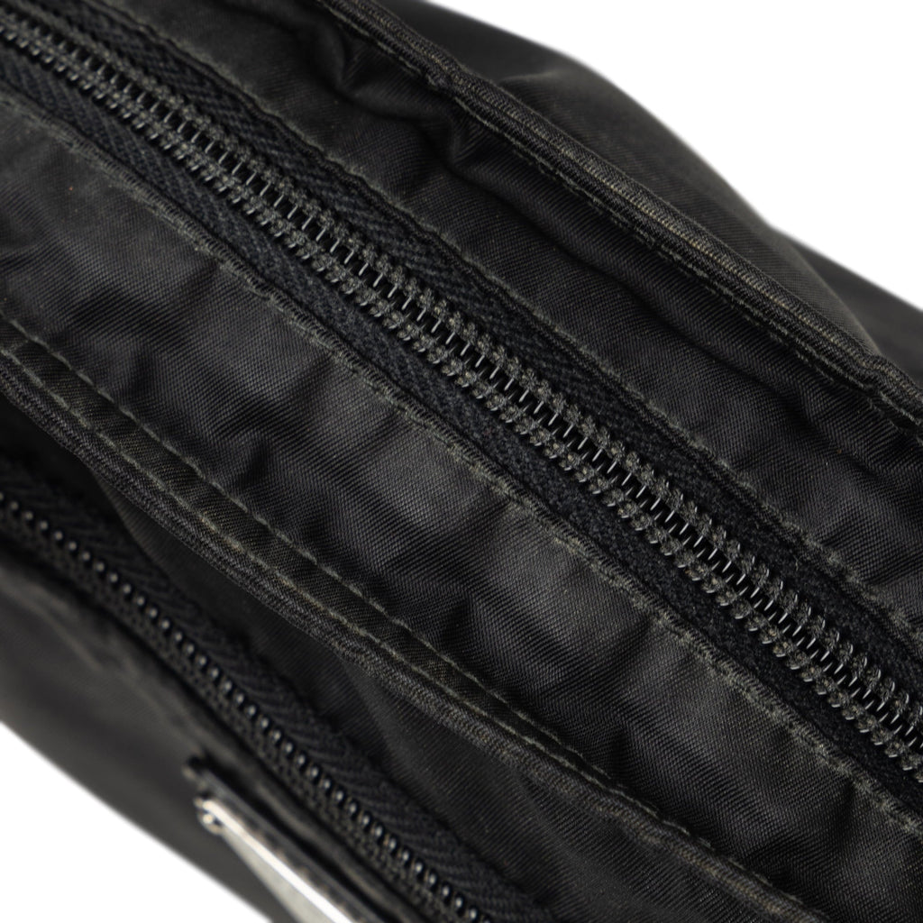 Pre-Owned Authenticated Prada Tessuto Crossbody Nylon Fabric Black Crossbody Bag Unisex (Good)